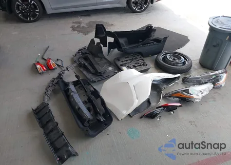 2022 Toyota Corolla Le z USA, uszkodzony, nr VIN JTDEPMAE9N3003780